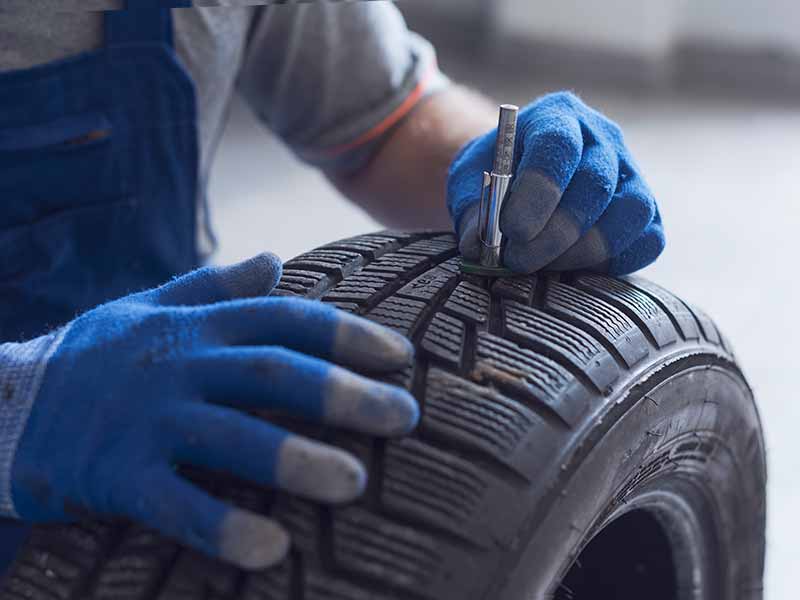 how to check tire tread