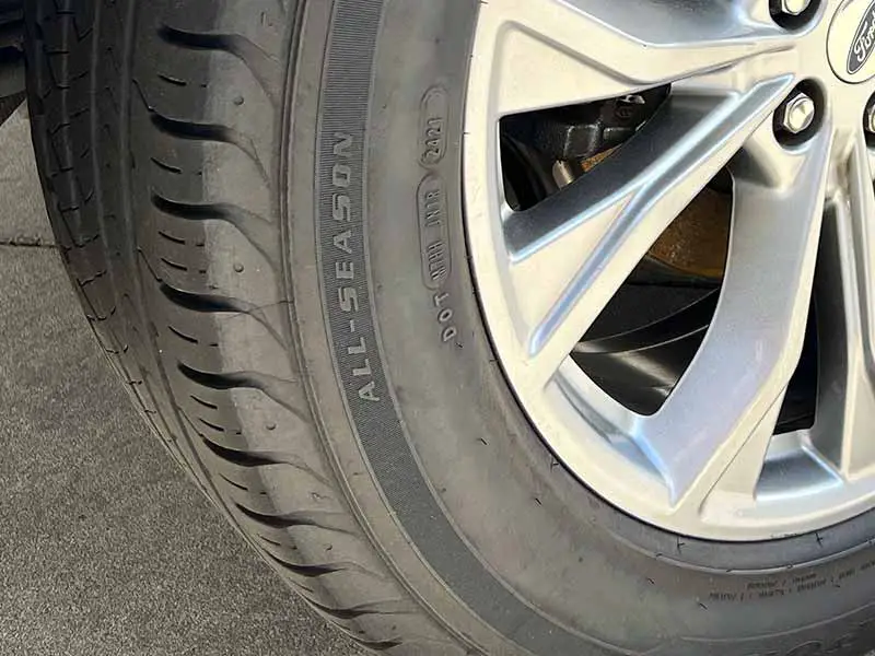 What Are All Season Tires? (Vs) TireGrades