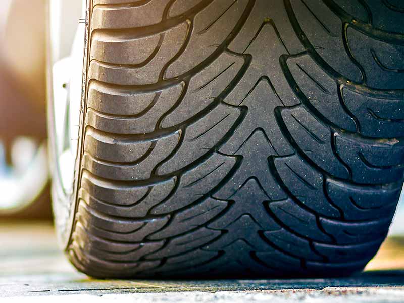 what are directional tires