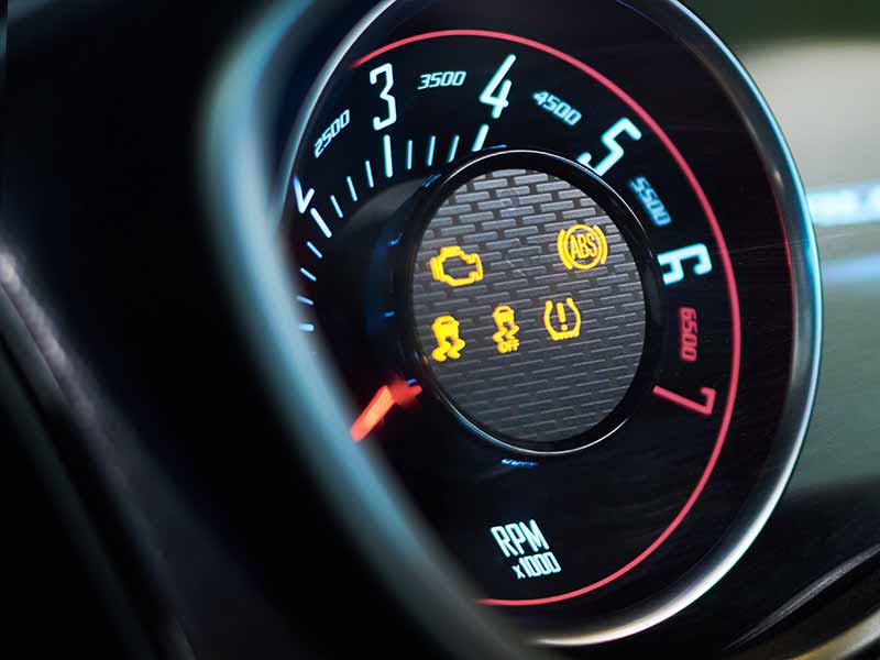 can low tire pressure cause traction control light to come on
