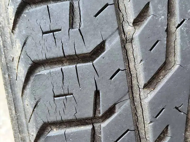 how to prevent dry rot on tires