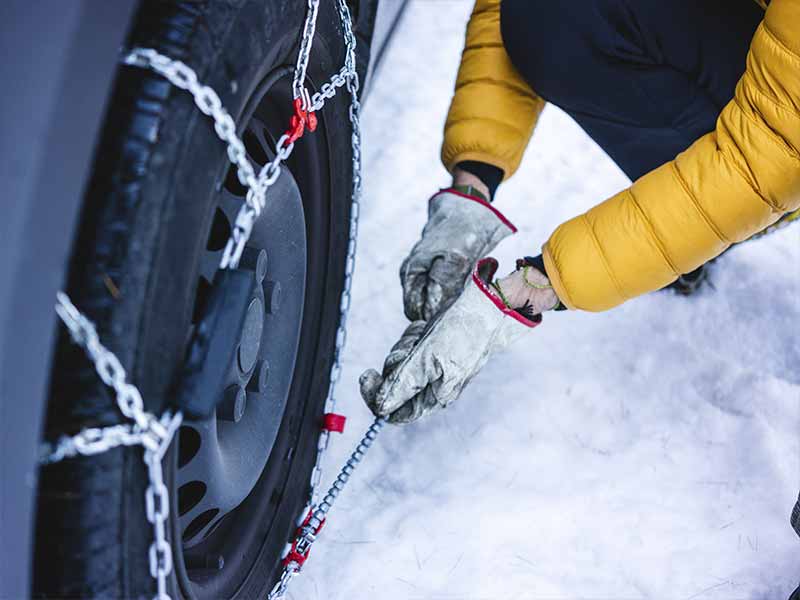 tire cables vs chains