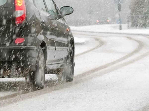 Is Front Wheel Drive Good In Snow FWD TireGrades is-front-wheel-drive-good-in-snow-fwd-tiregrades