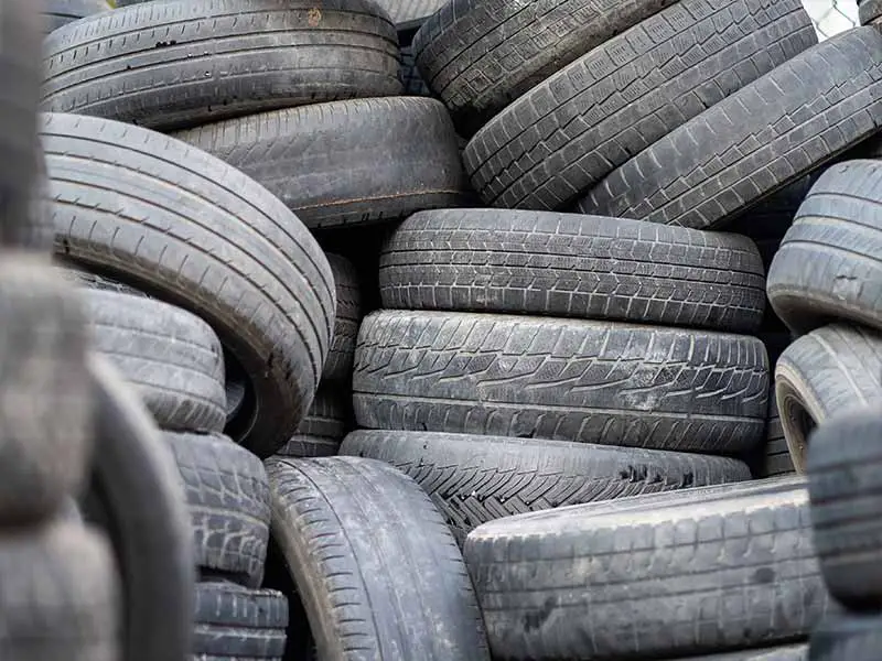 what causes tires to dry rot