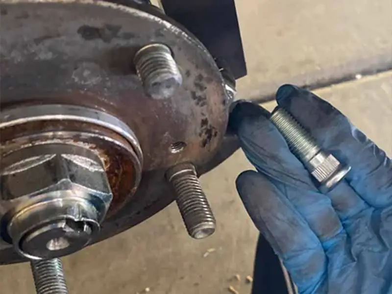 wheel stud replacement