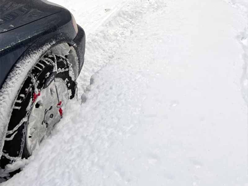 do snow chains damage tires