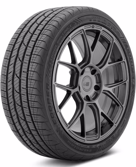 Cooper Cobra Instinct tire